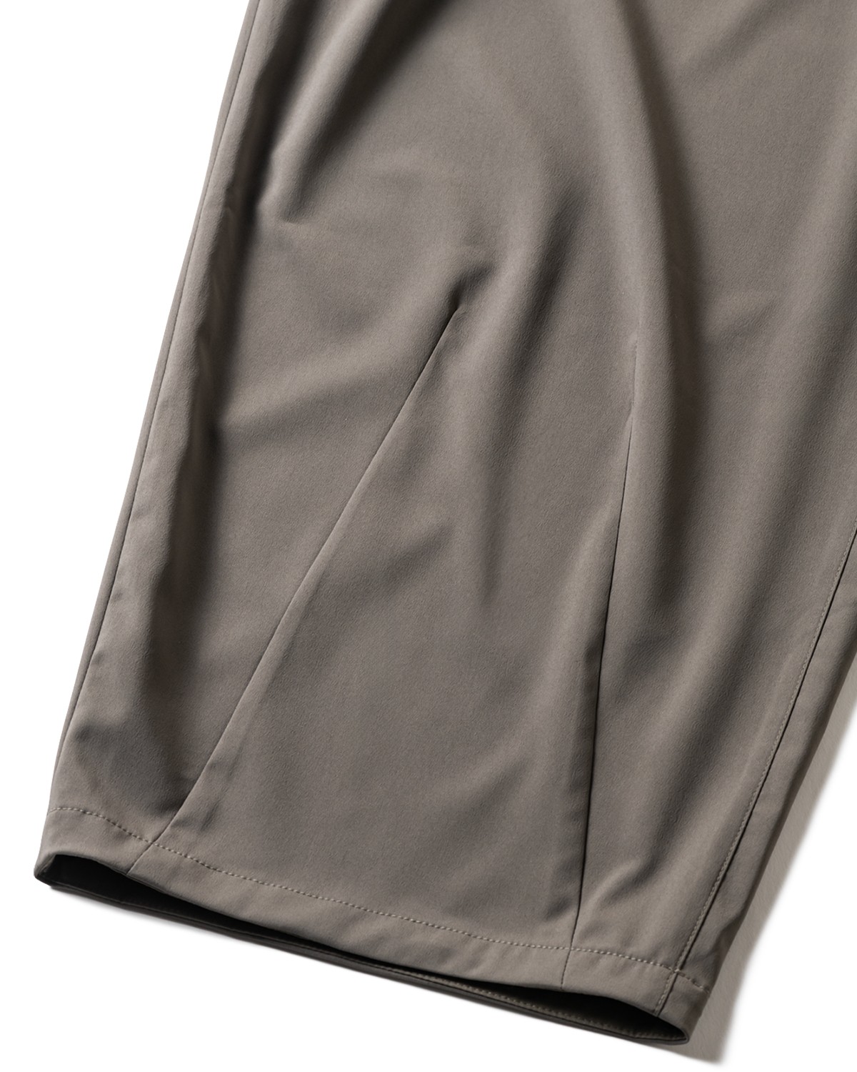 TIGHTBOOTH PRODUCTION DRY BAGGY SLACKS