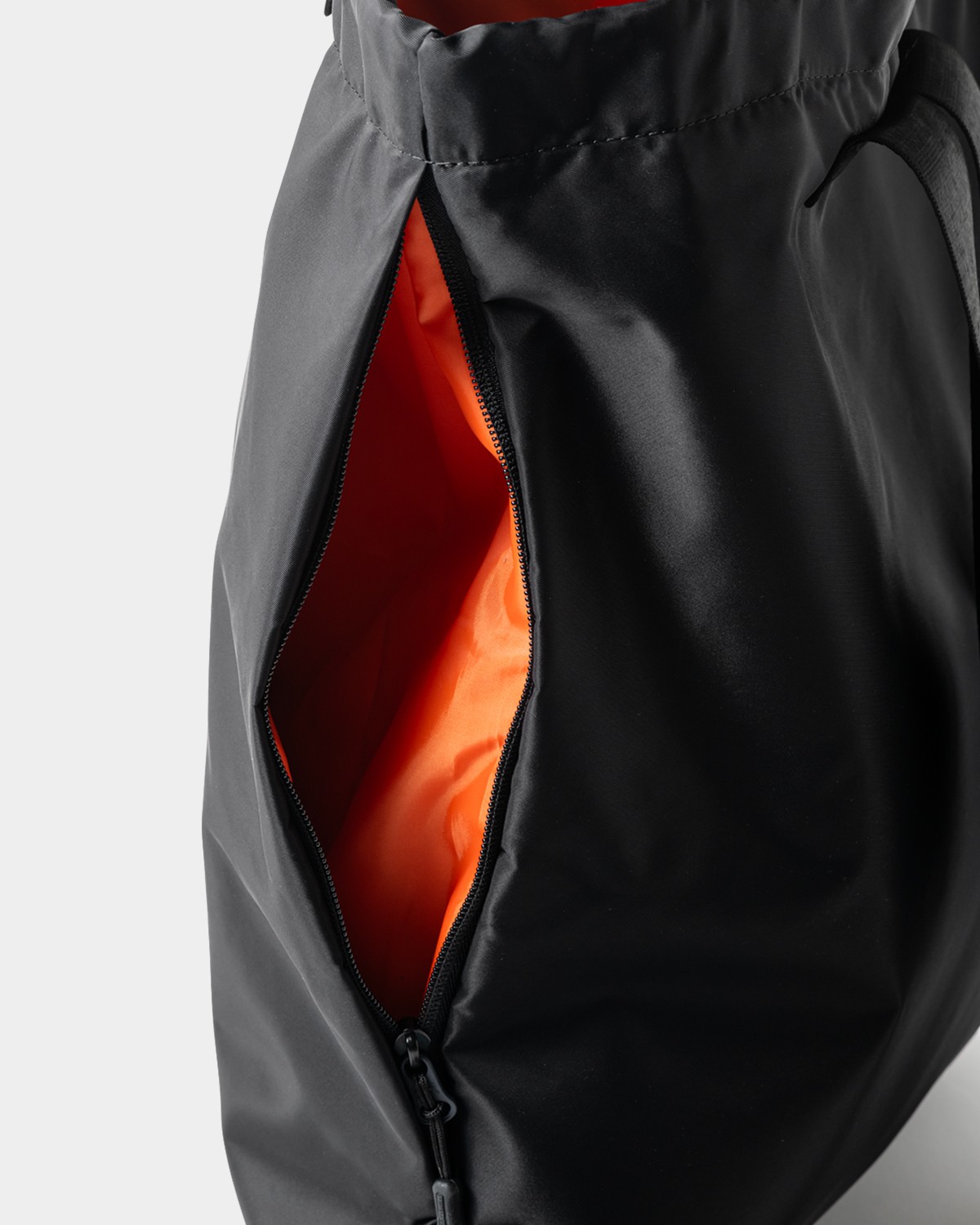 TIGHTBOOTH PRODUCTION LOGO KNAPSAC