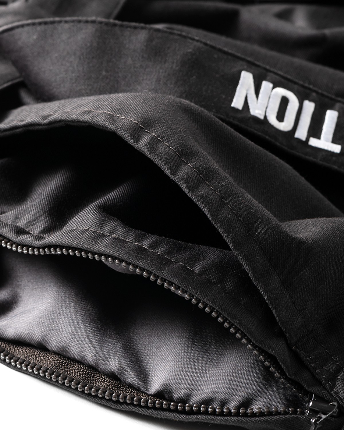 TIGHTBOOTH PRODUCTION BAGGY SLACKS