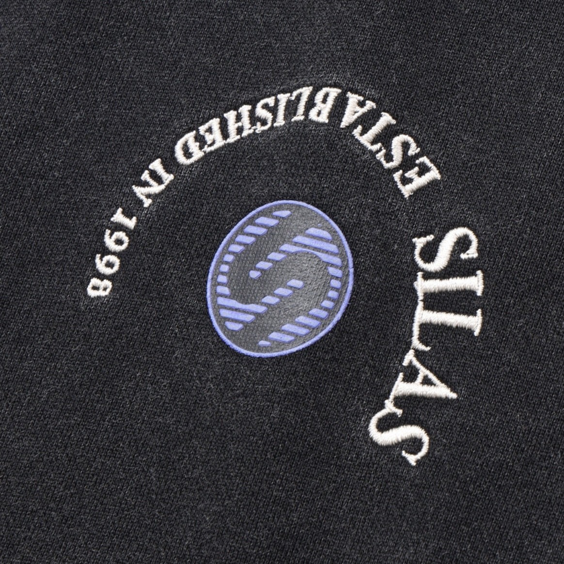SILAS CIRCLE LOGO SWEAT HOODIE