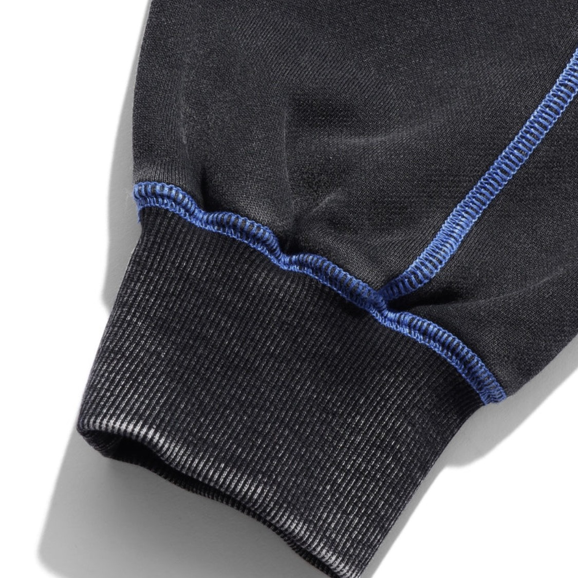 SILAS CIRCLE LOGO SWEAT HOODIE