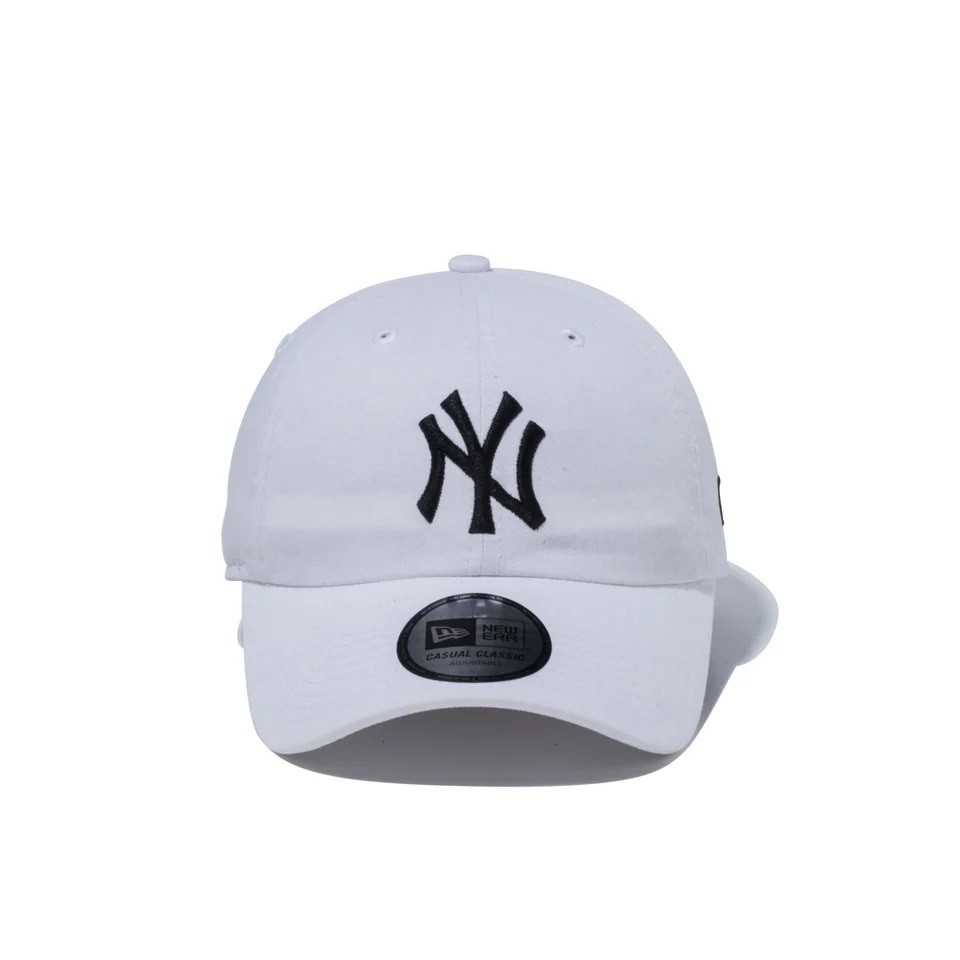 NEW ERA カジュアルクラシック ニューヨーク・ヤンキース ホワイト × ブラック