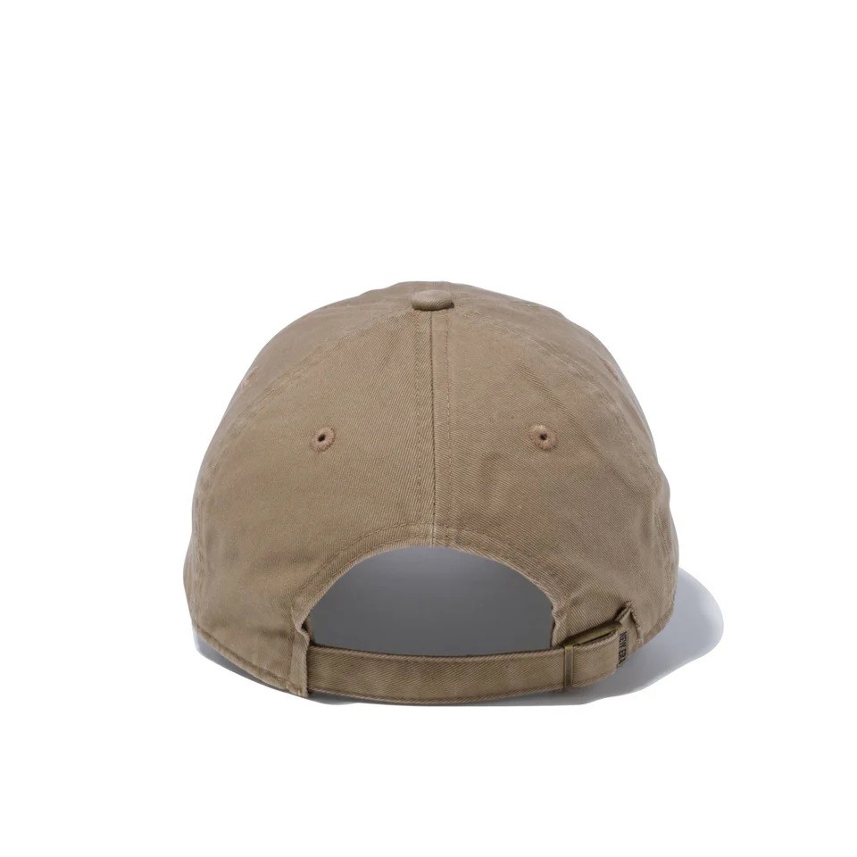 NEW ERA カジュアルクラシック ニューヨーク・ヤンキース カーキ × ホワイト