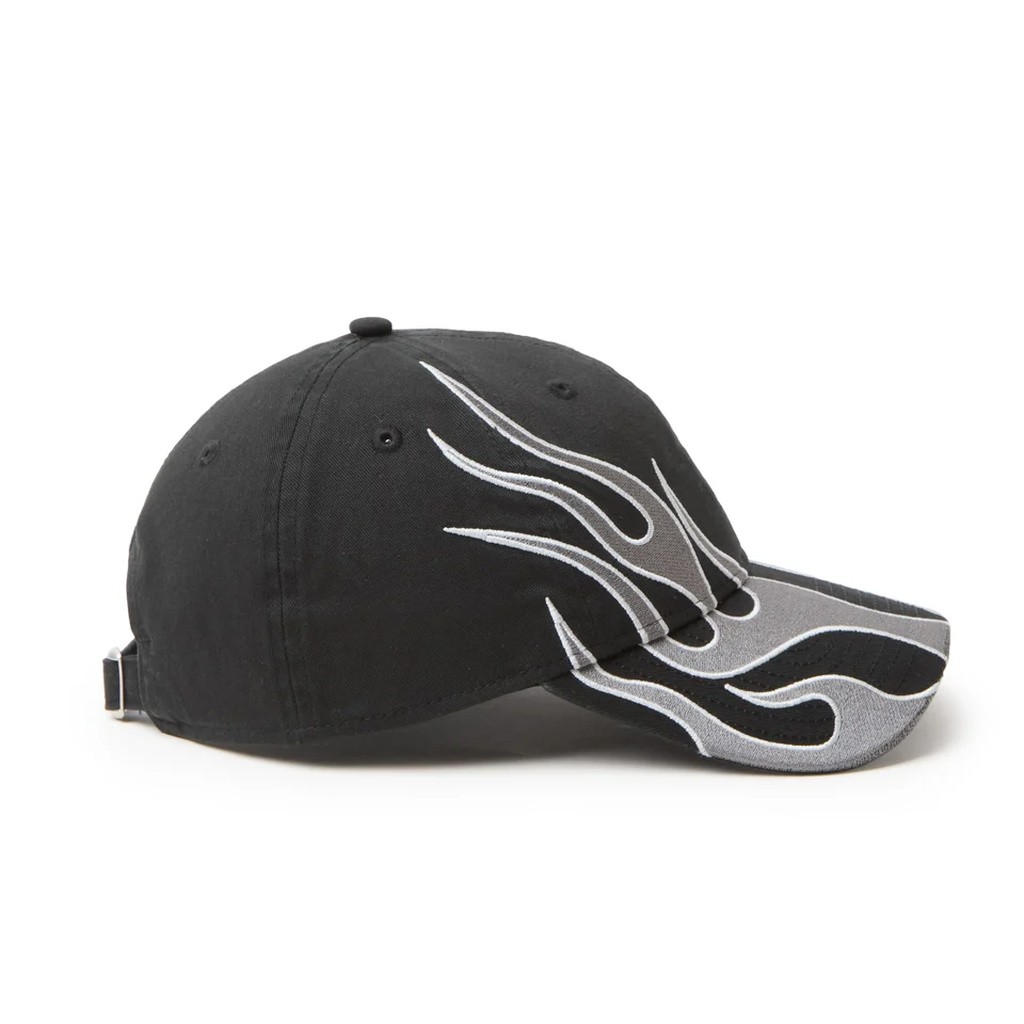 NEW ERA 9TWENTY The Flame ブラック