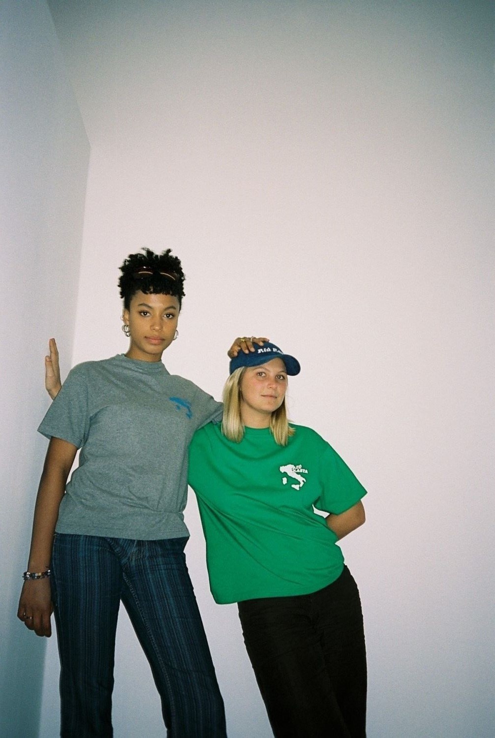 PUBLIC POSSESSION “P.IU P.ASTA” TEE