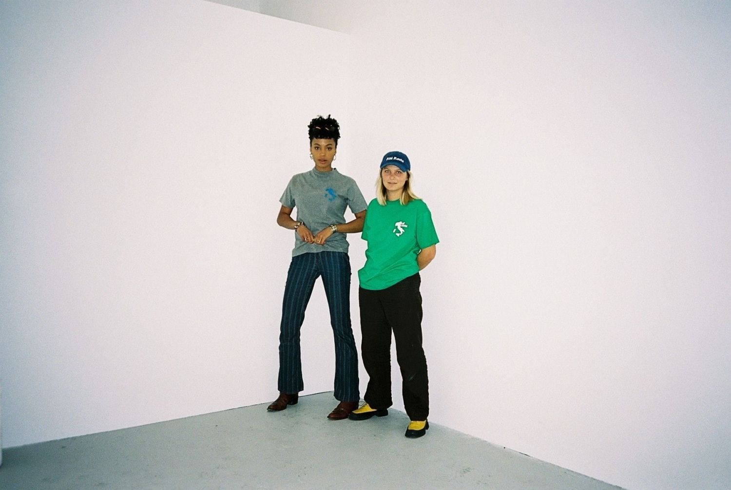 PUBLIC POSSESSION “P.IU P.ASTA” TEE