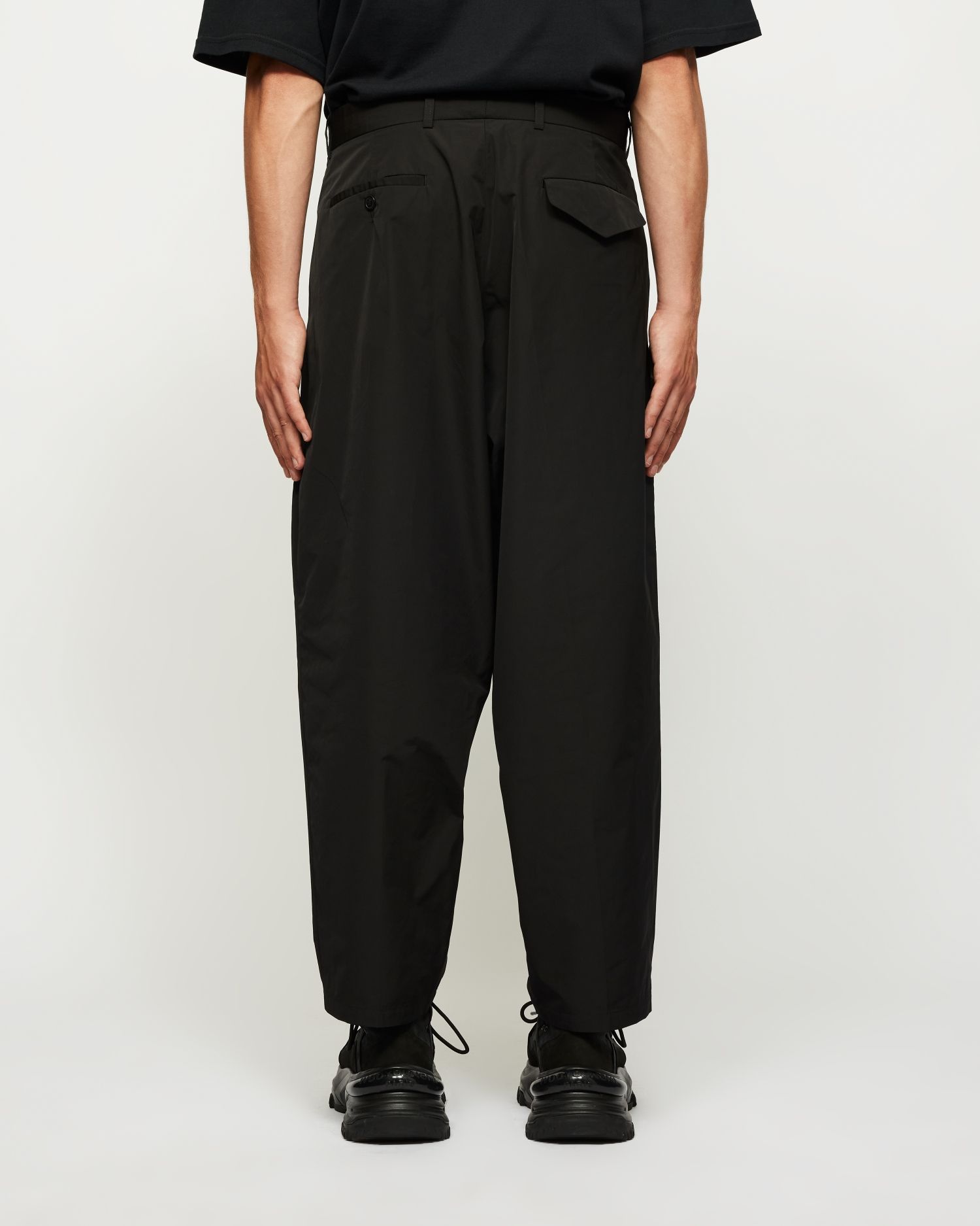 LOWNN STRAIGHT TROUSERS