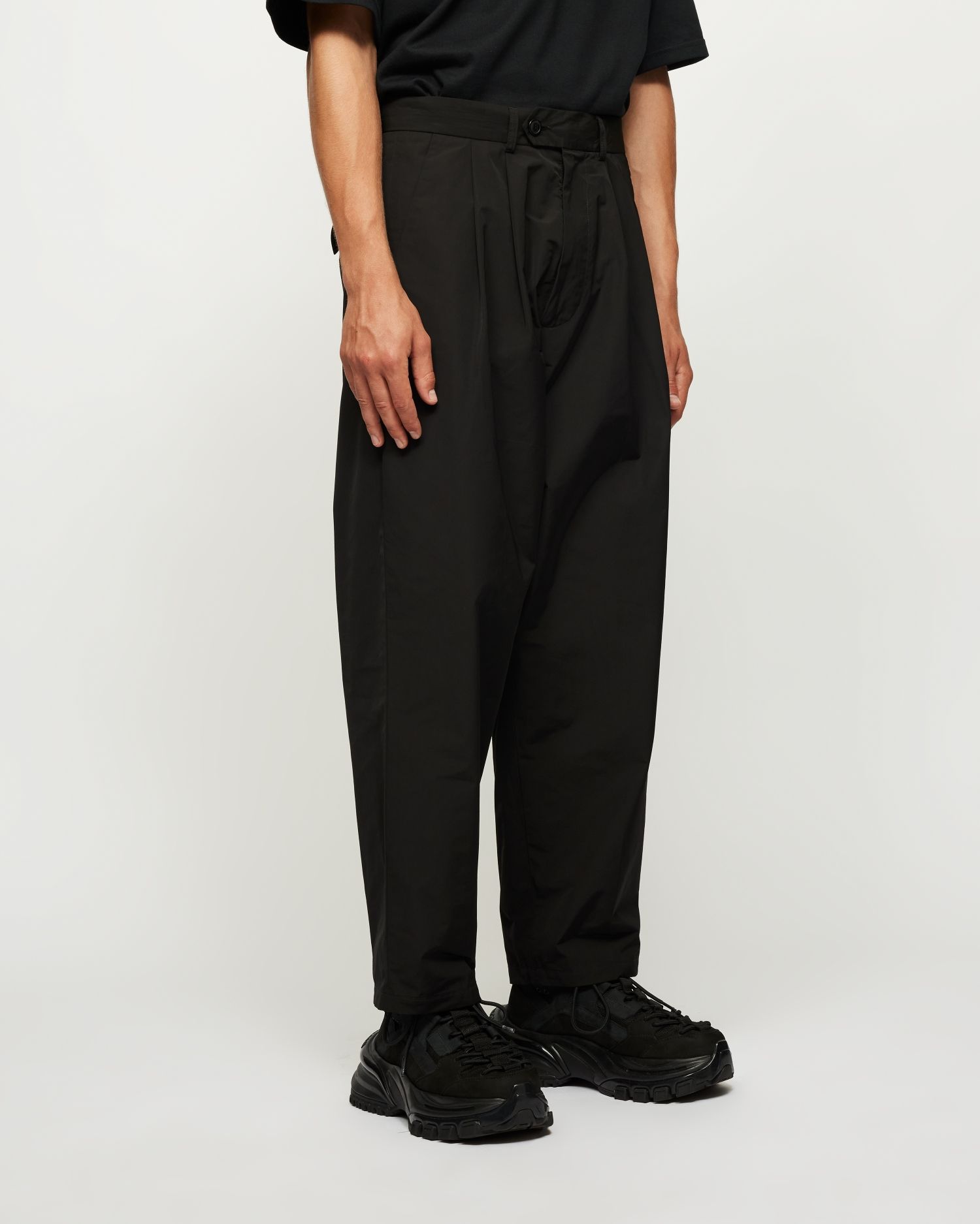 LOWNN STRAIGHT TROUSERS