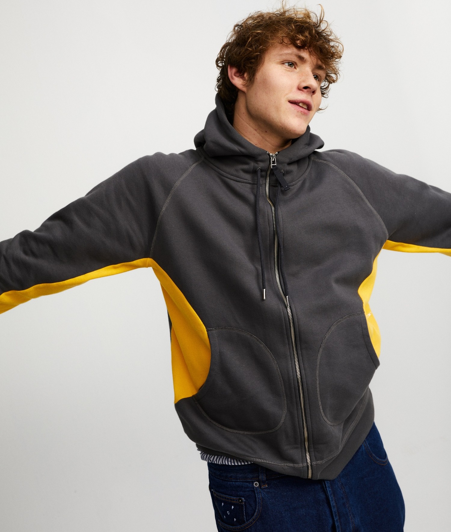 POP TRADING COMPANY VANDERKEN HOODED SWEAT