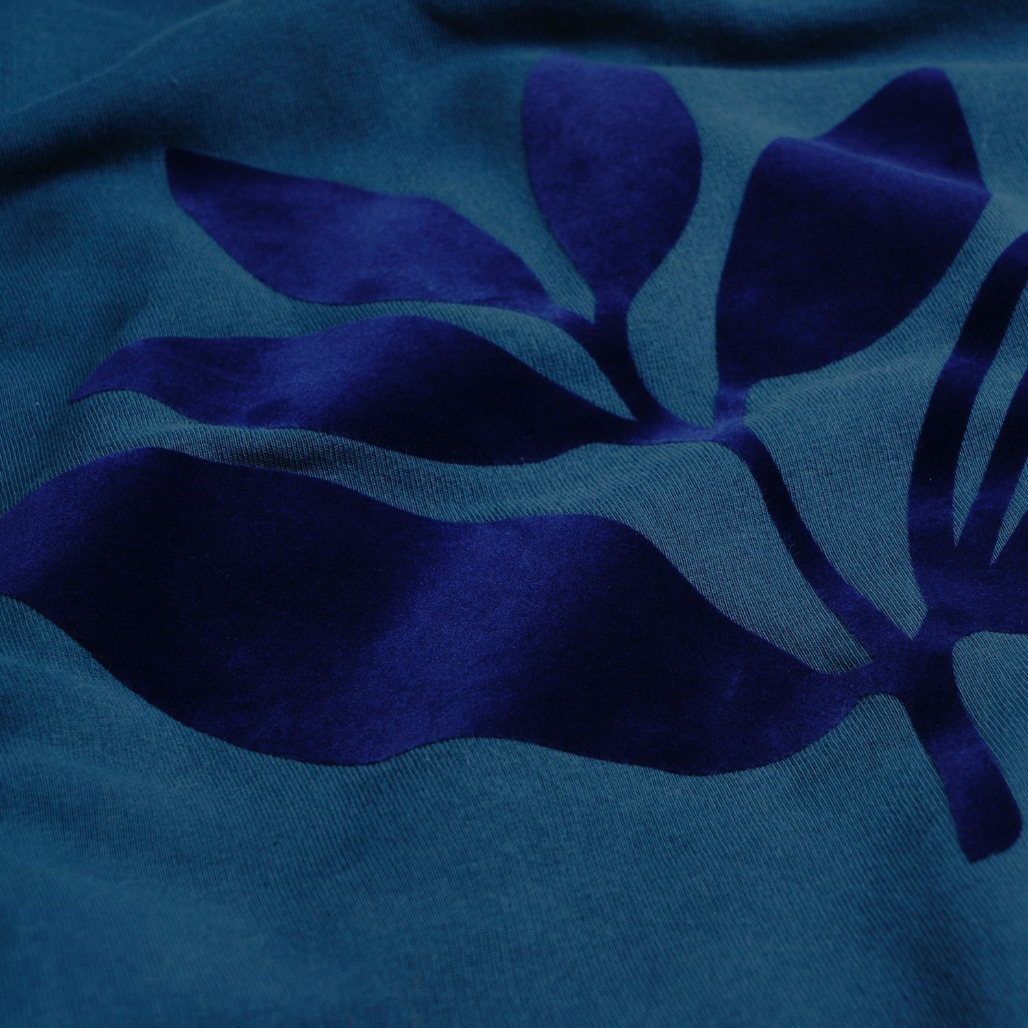 MAGENTA  VELVET PLANT HOODIE