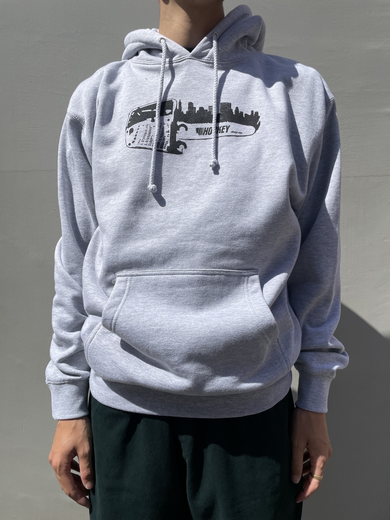 HOCKEY SHARP CITY HOODIE