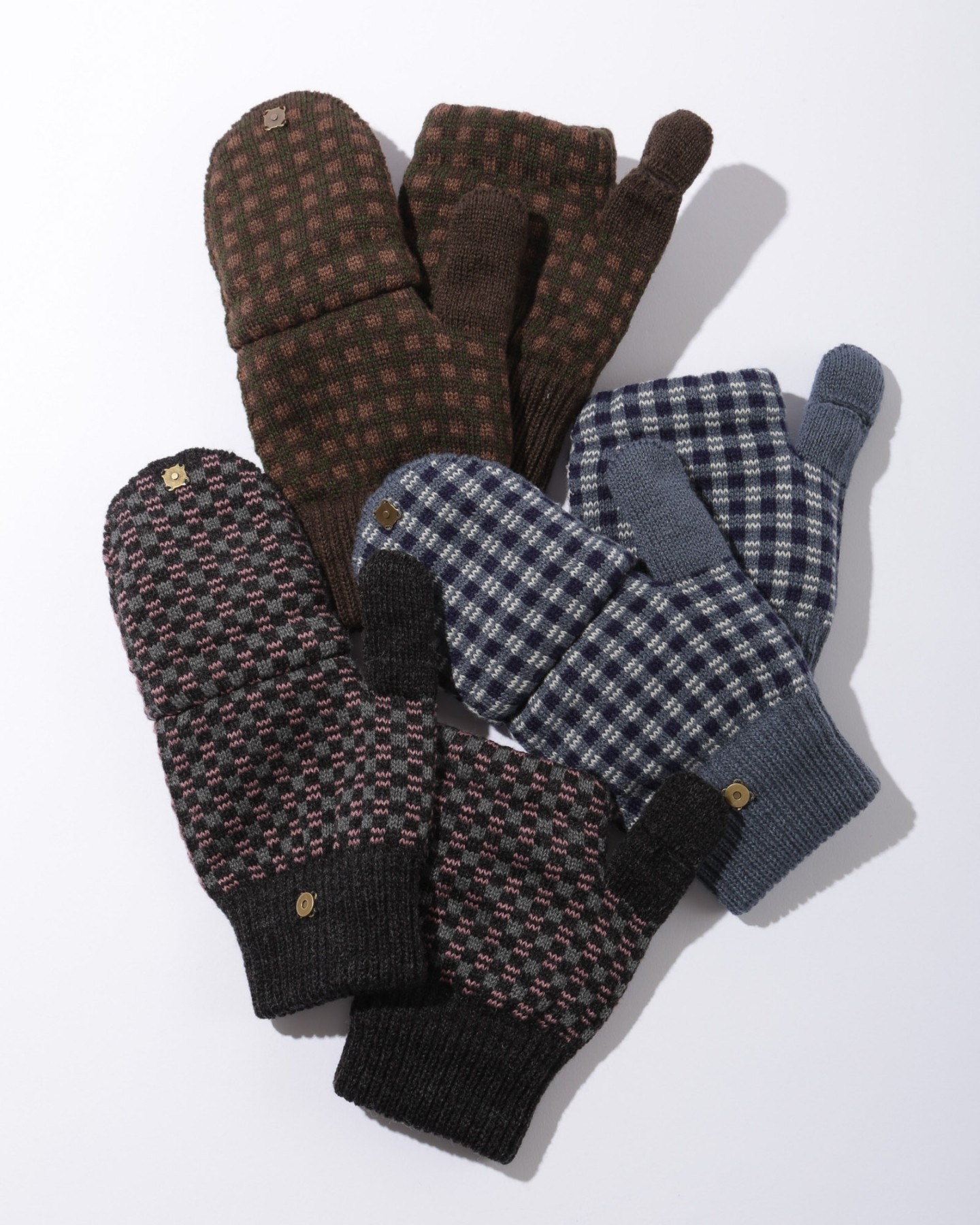 DIASPORA SKATEBOARDS CHECKERD MITTEN