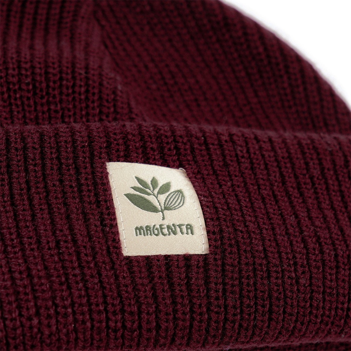 MAGENTA SKATEBOARDS FAM BEANIE