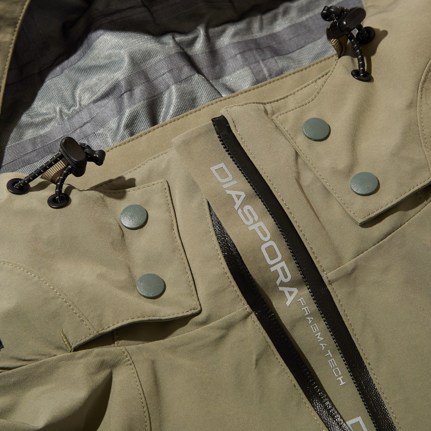 DIASPORA SKATEBOARDS PRAGMATECH PAVEMENT JACKET