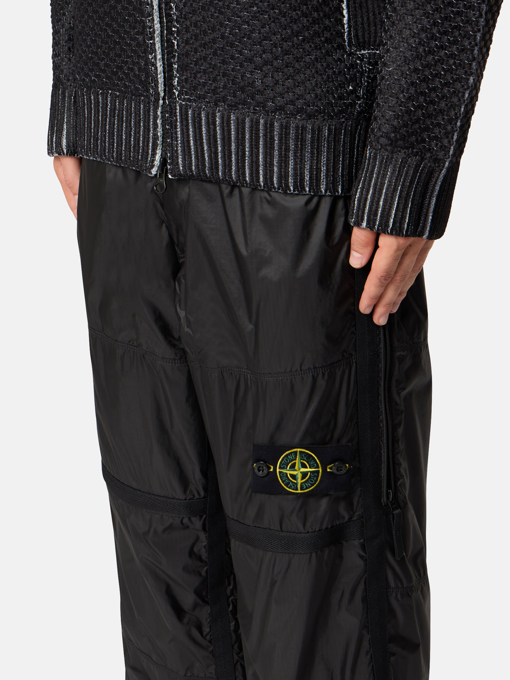 STONE ISLAND RIPSTOP LIGHT HT NYLON　LOOSE FIT JOGGERS