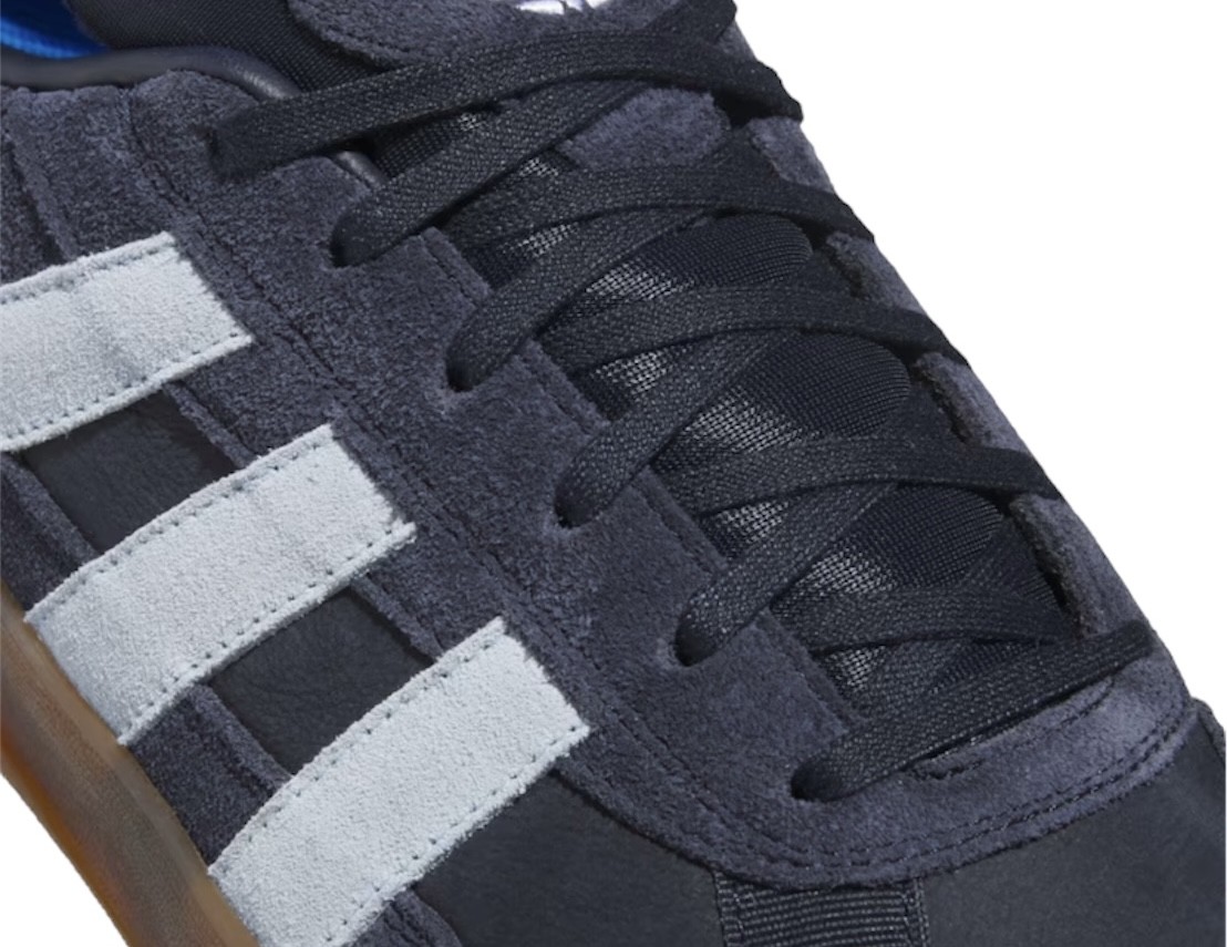 ADIDAS SKATEBOARDIN ALOHA SUPER