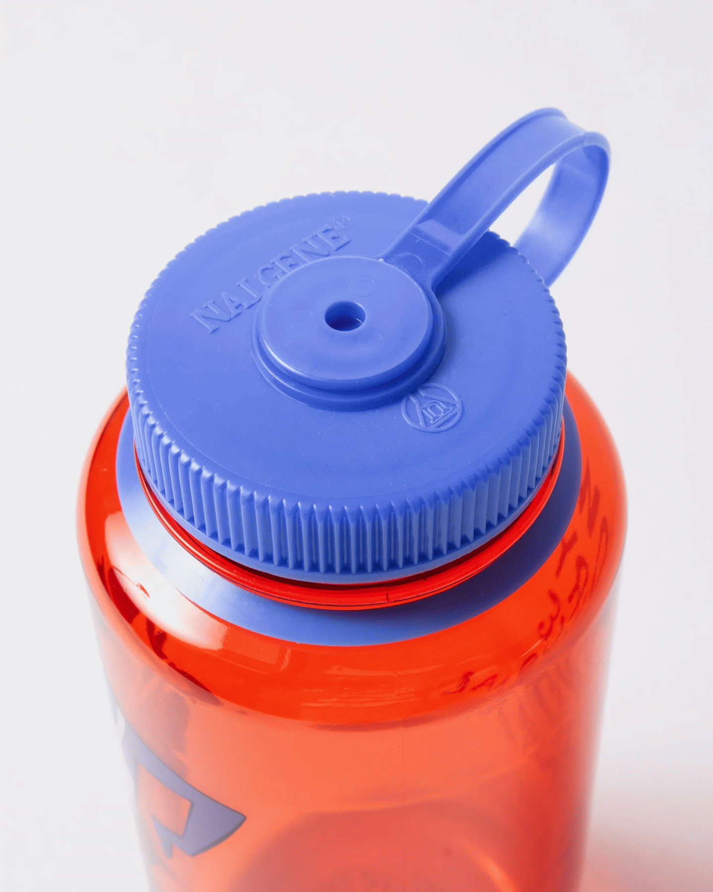 BY PARRA NICE&NOMAL BOTTLE