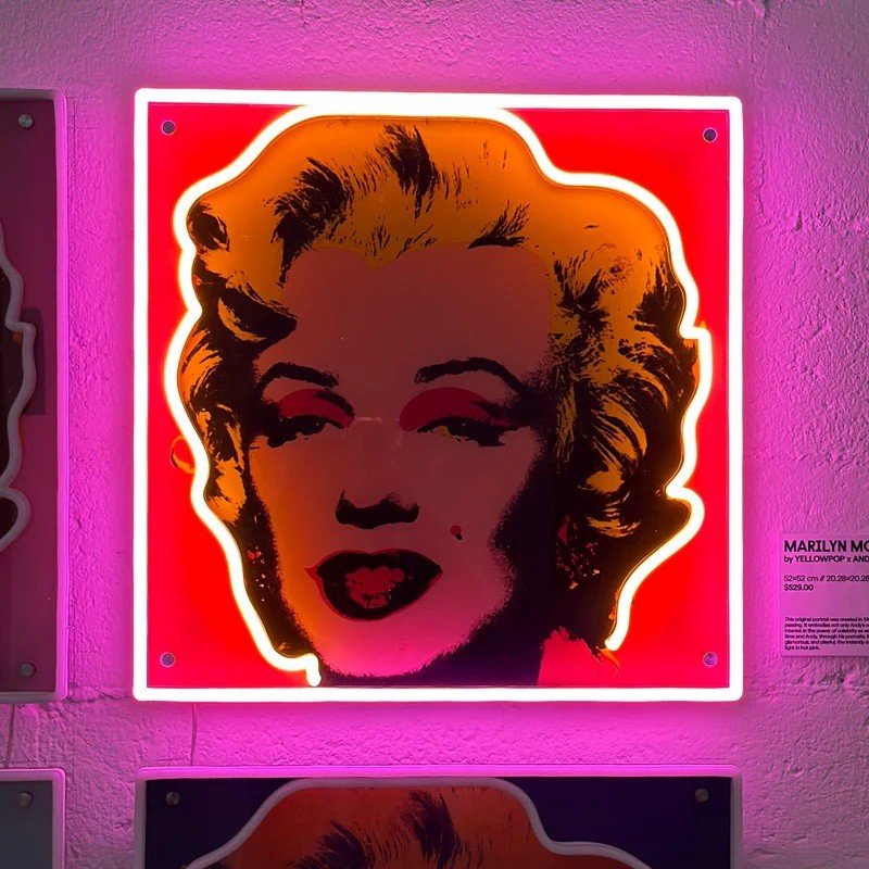 YELLOWPOP MARILYN MONROE S PINK