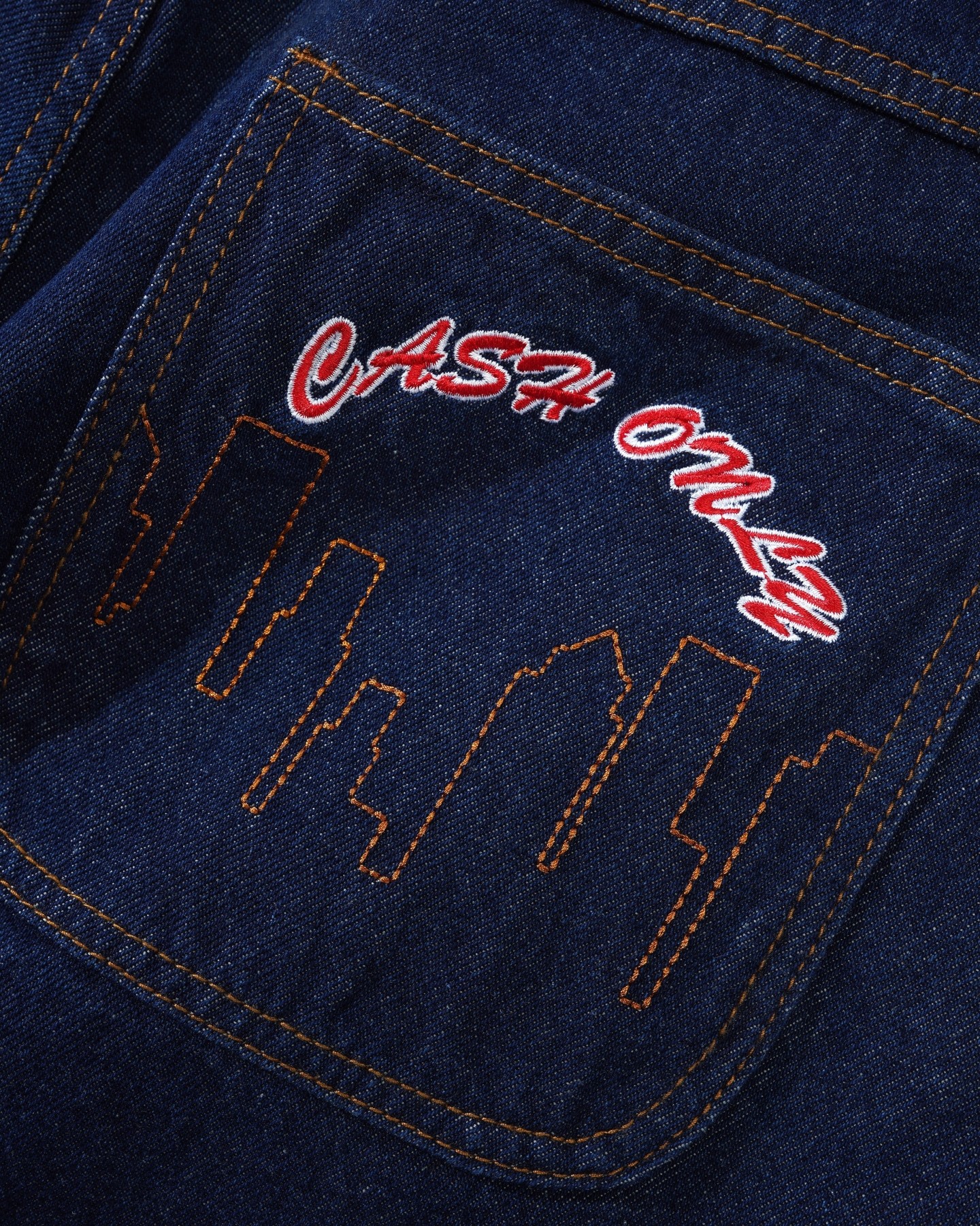 CASH ONLY LOGO BAGGY DENIM JEANS