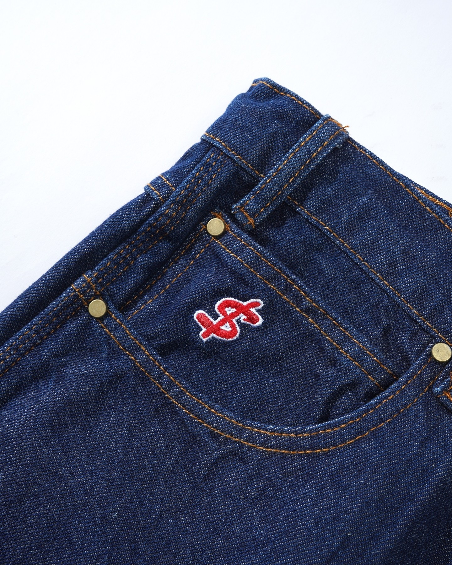 CASH ONLY LOGO BAGGY DENIM JEANS