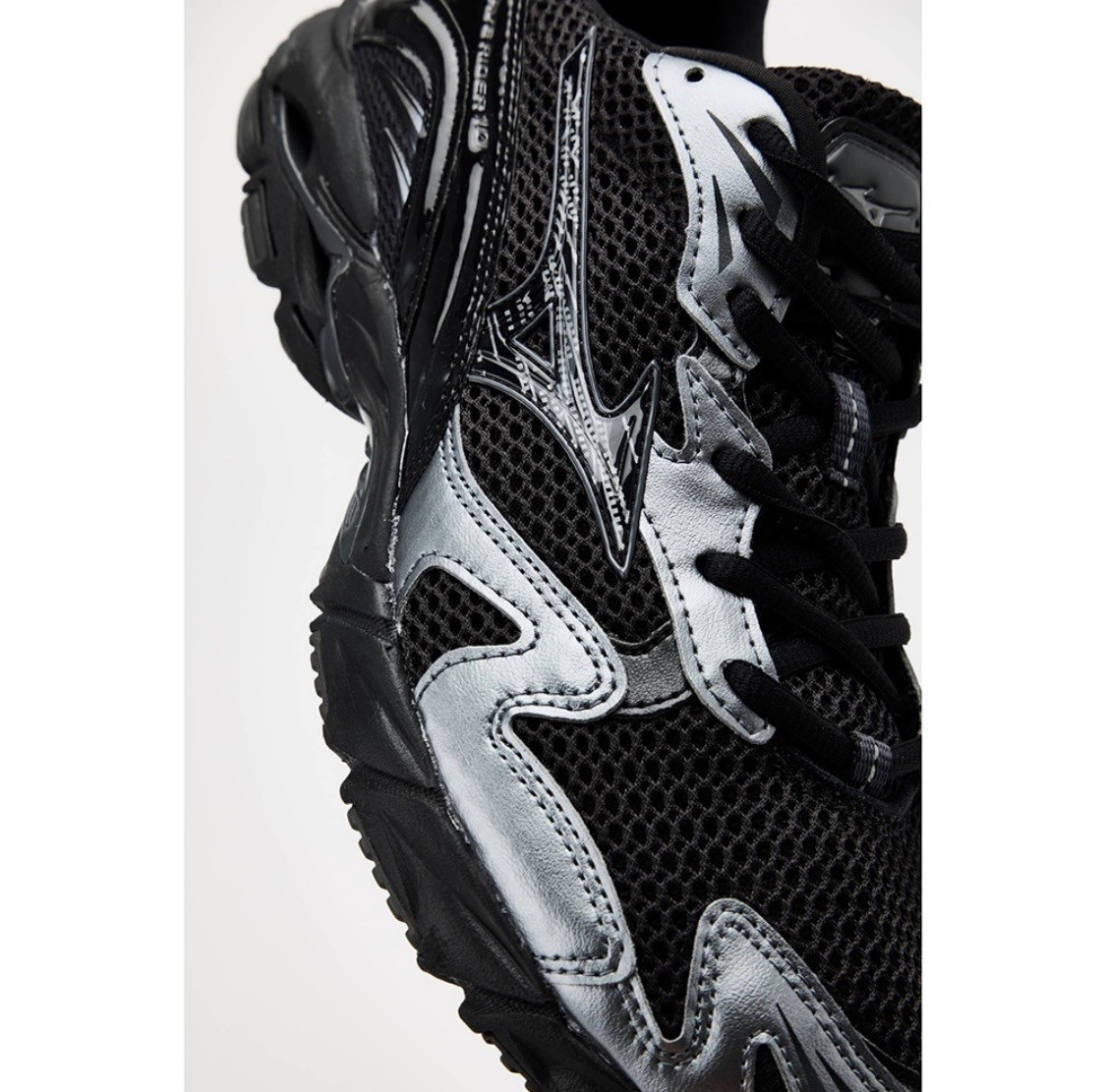 MIZUNO WAVE RIDER 10