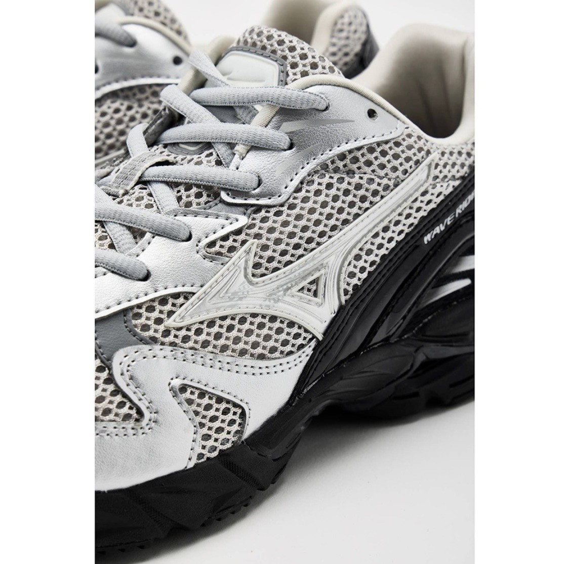 MIZUNO WAVE RIDER 10