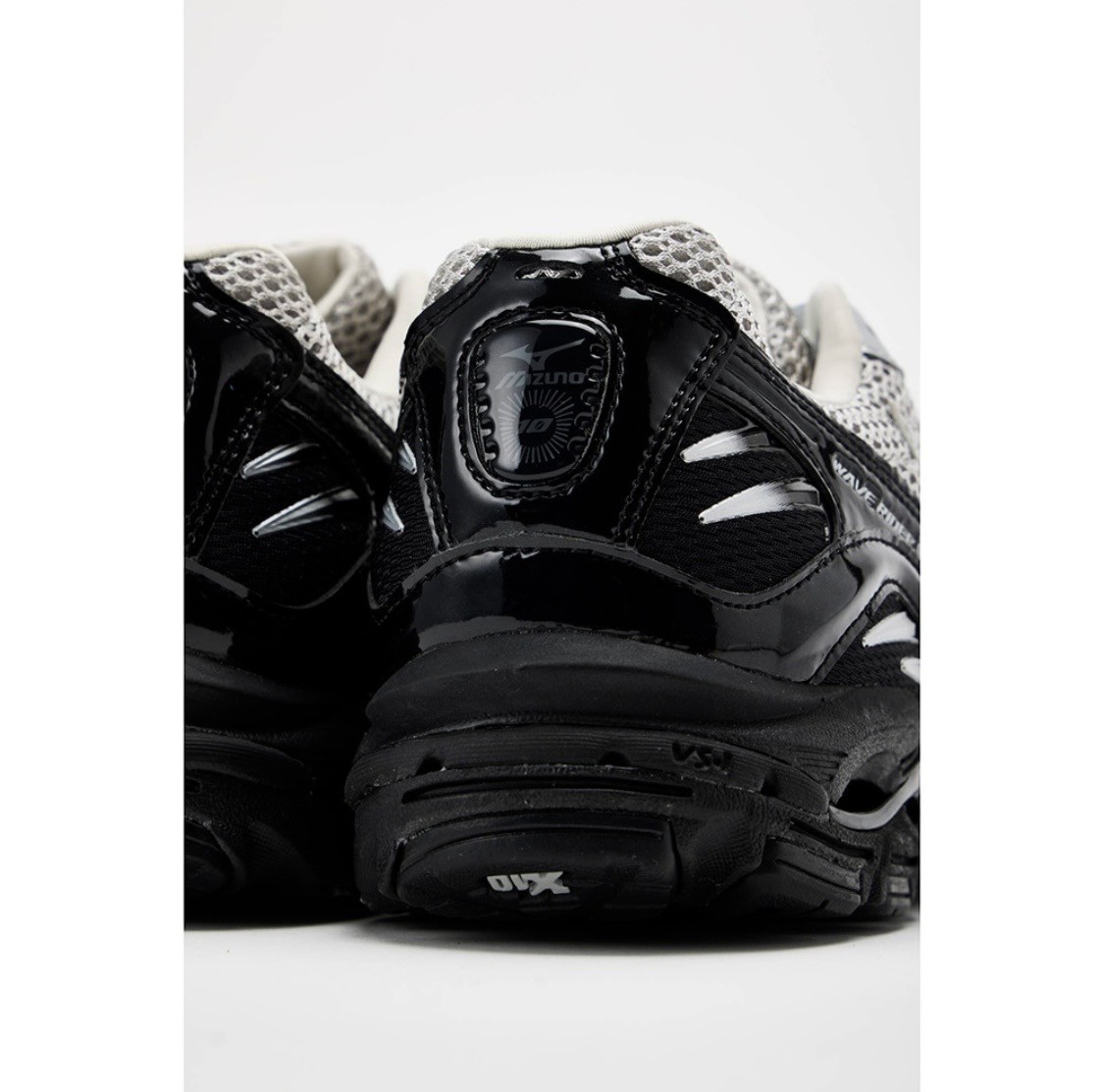 MIZUNO WAVE RIDER 10