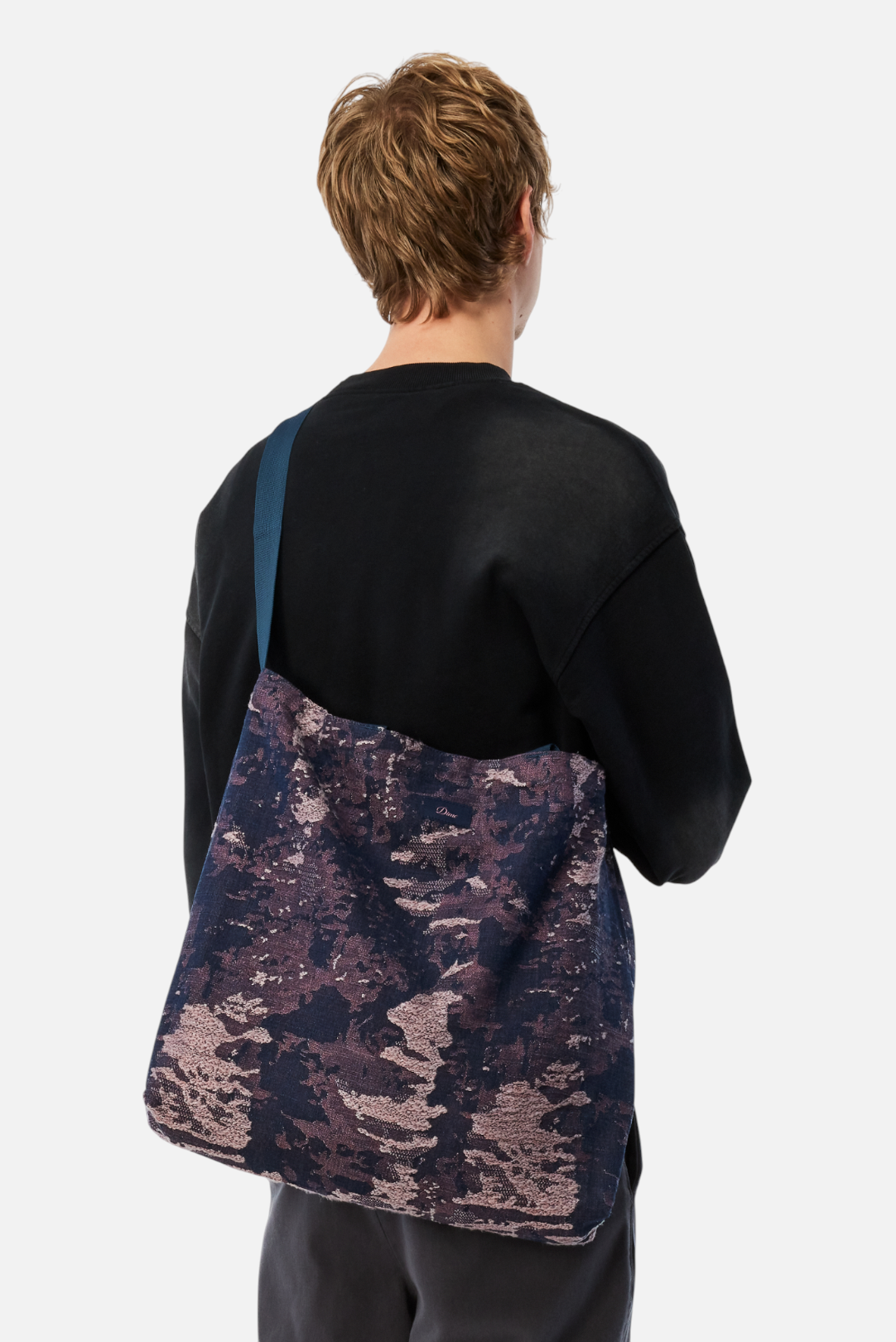 DIME DISTRESSED MESSENGER BAG