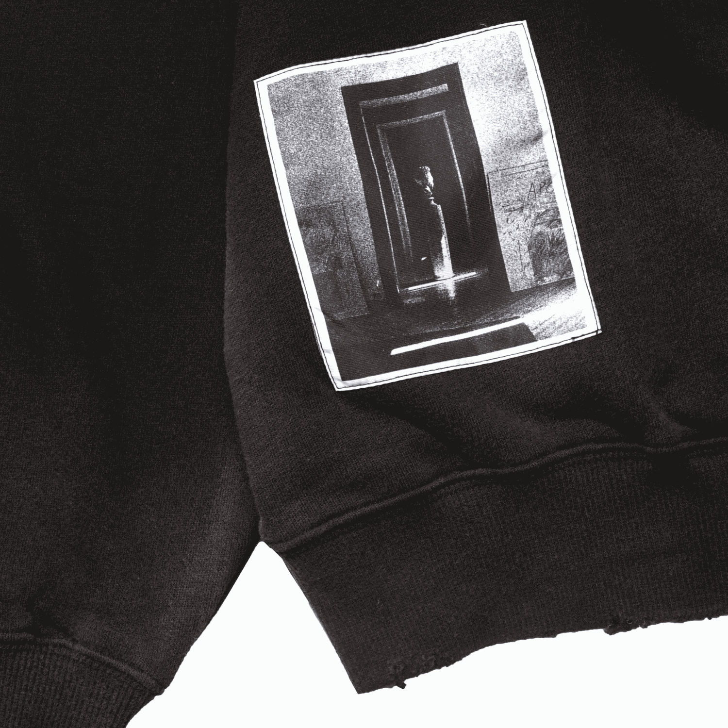 DEVA STATES DISTRESSED CREWNECK