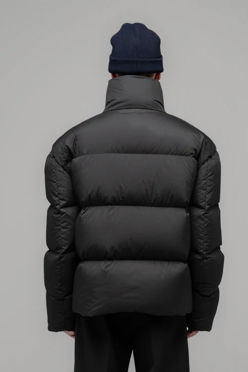 032c CONCEALED REVERSIBLE DOWN JACKET