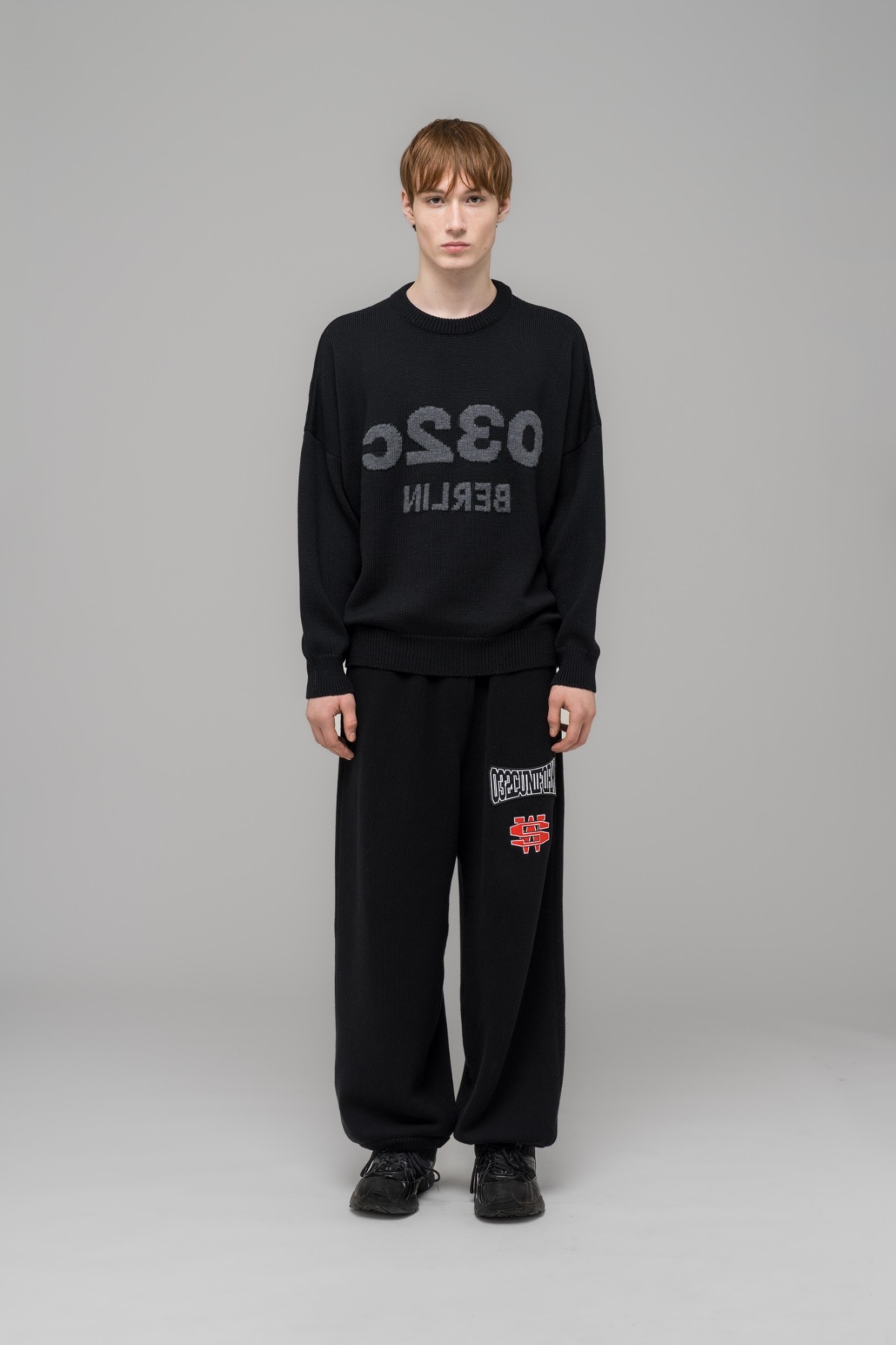 032c ''SELFIE'' SWEATER