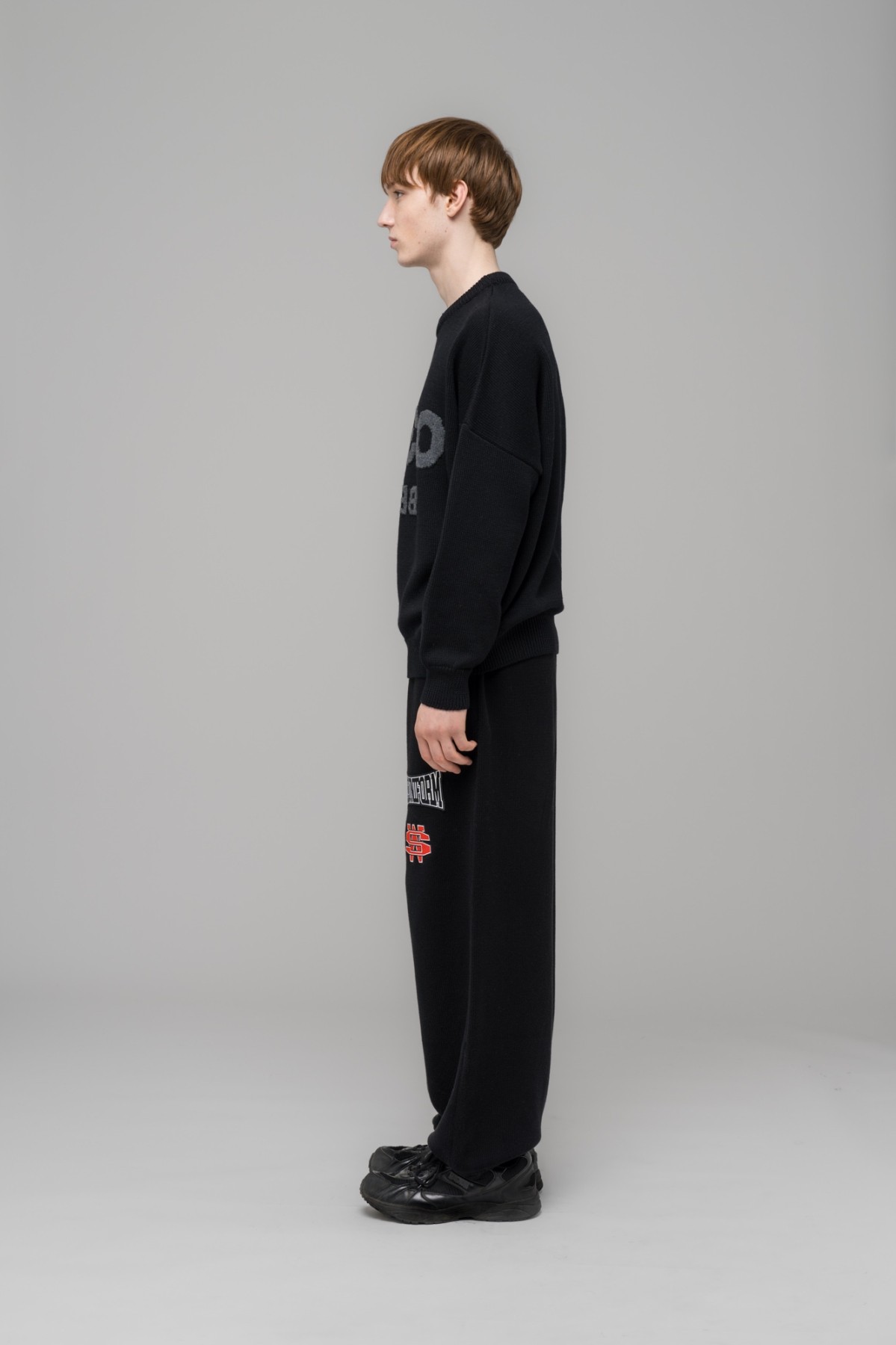 032c ''SELFIE'' SWEATER