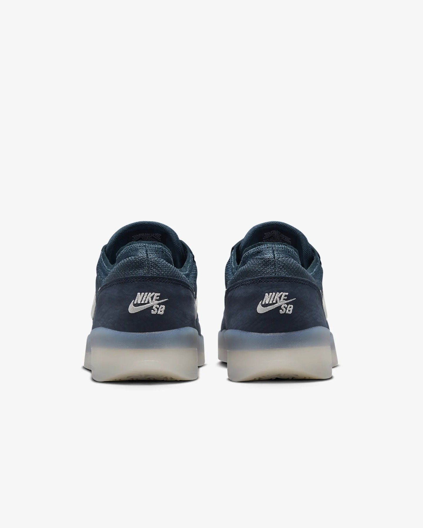 NIKE SB PS8