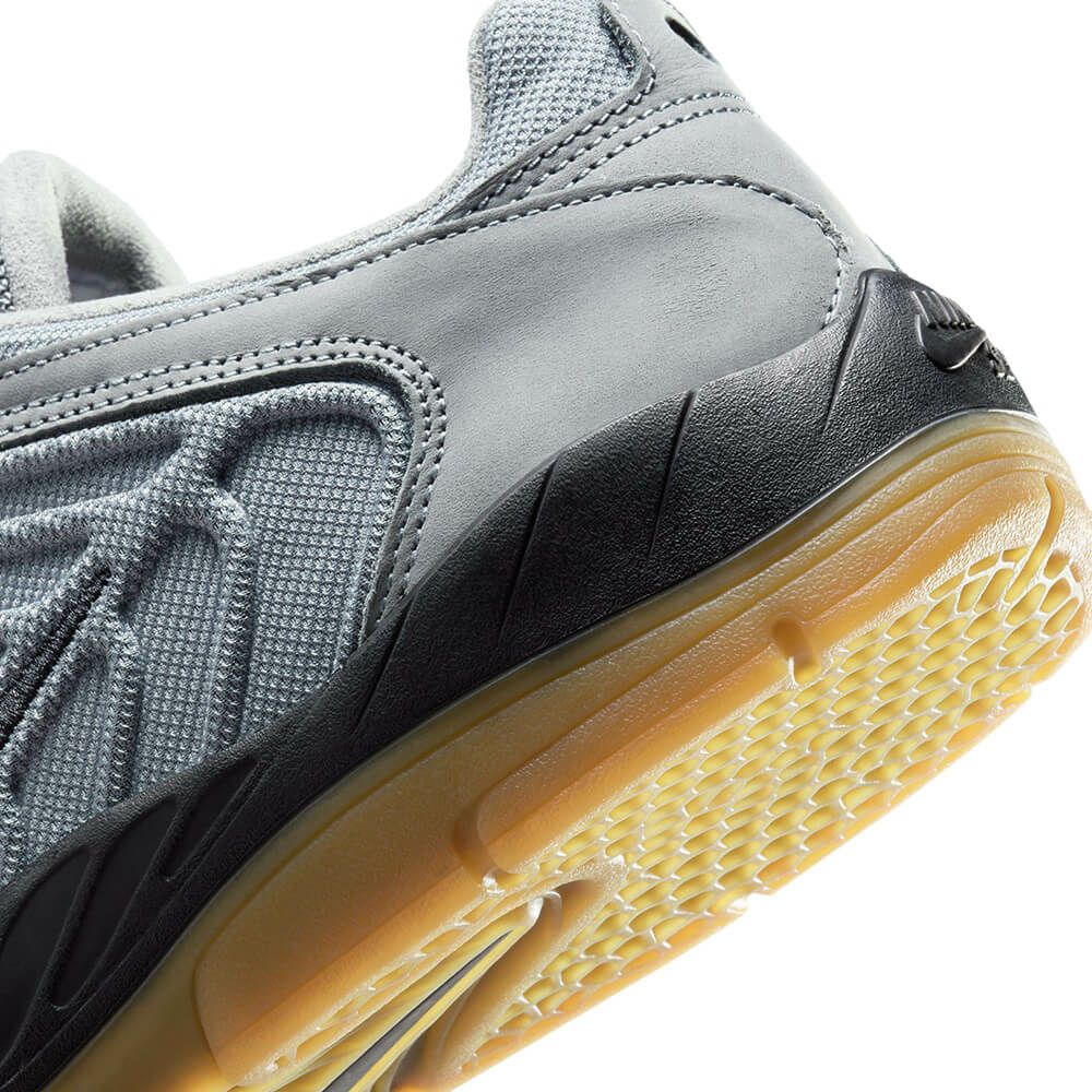 NIKE SB VERTEBRAE ISO