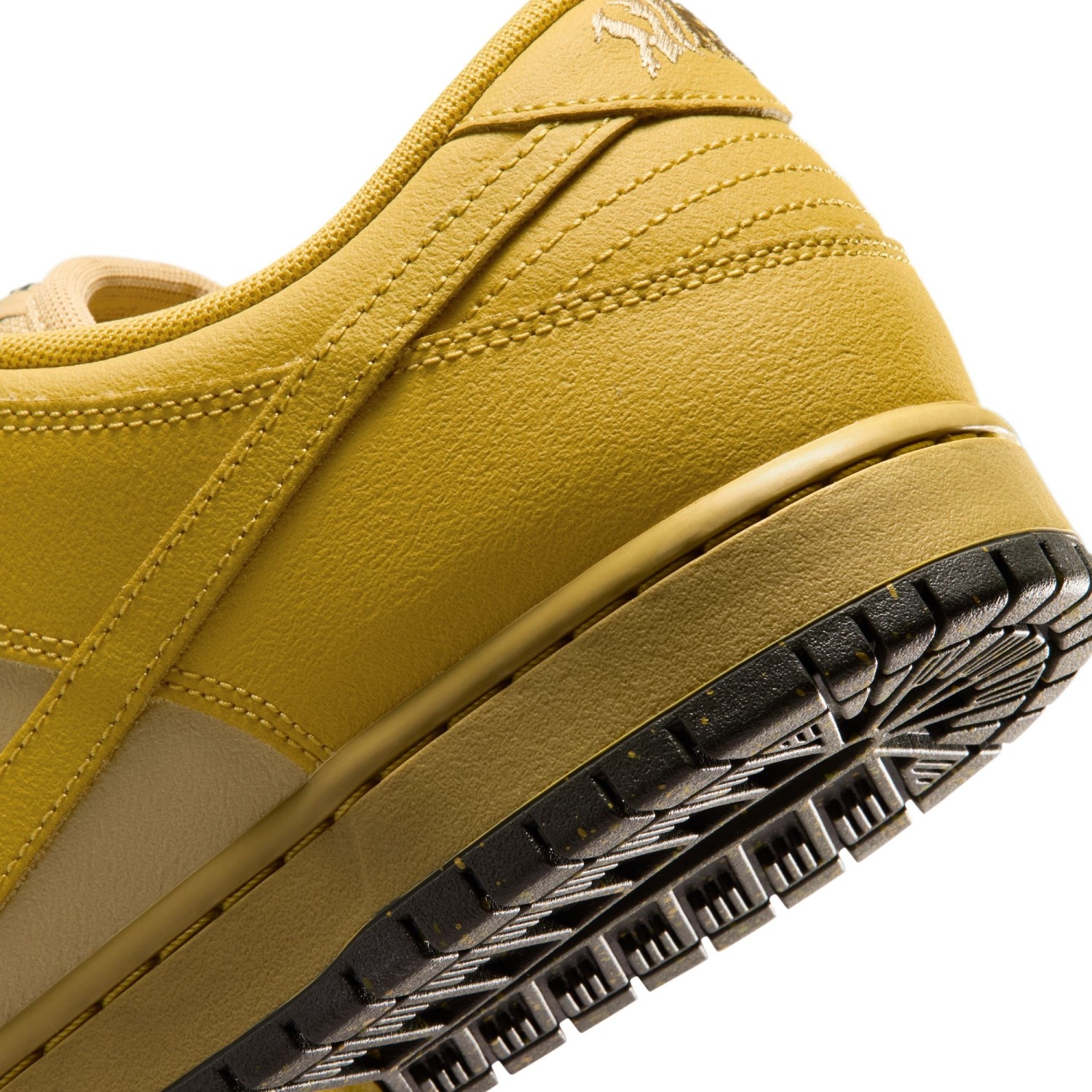 NIKE SB DUNK LOW PRO WC