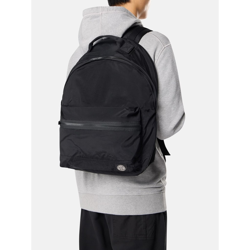 STONE ISLAND COATED NYLON METAL IN ECONYL® BAGPAC