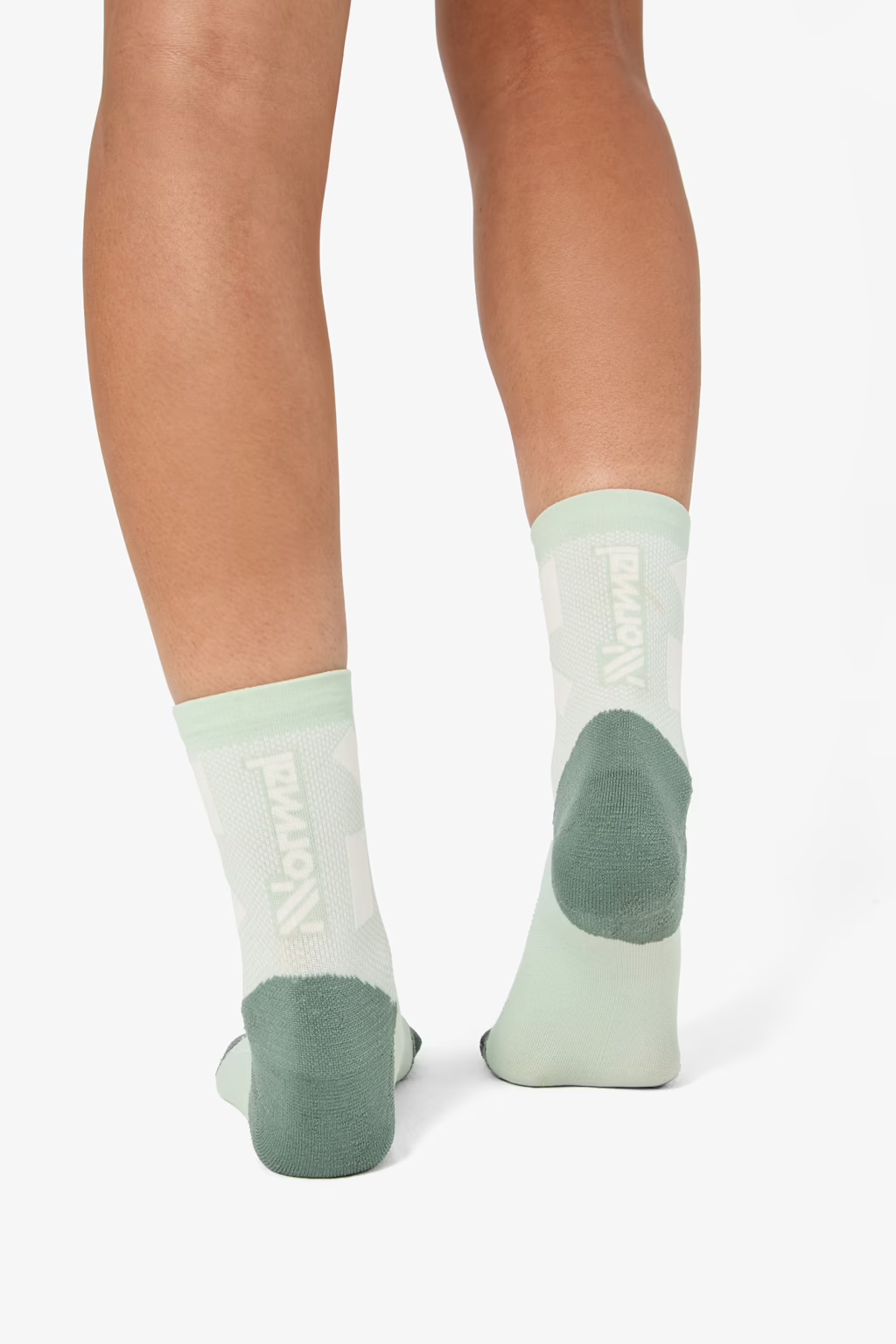NNORMAL RACE LOW CAT SOCKS