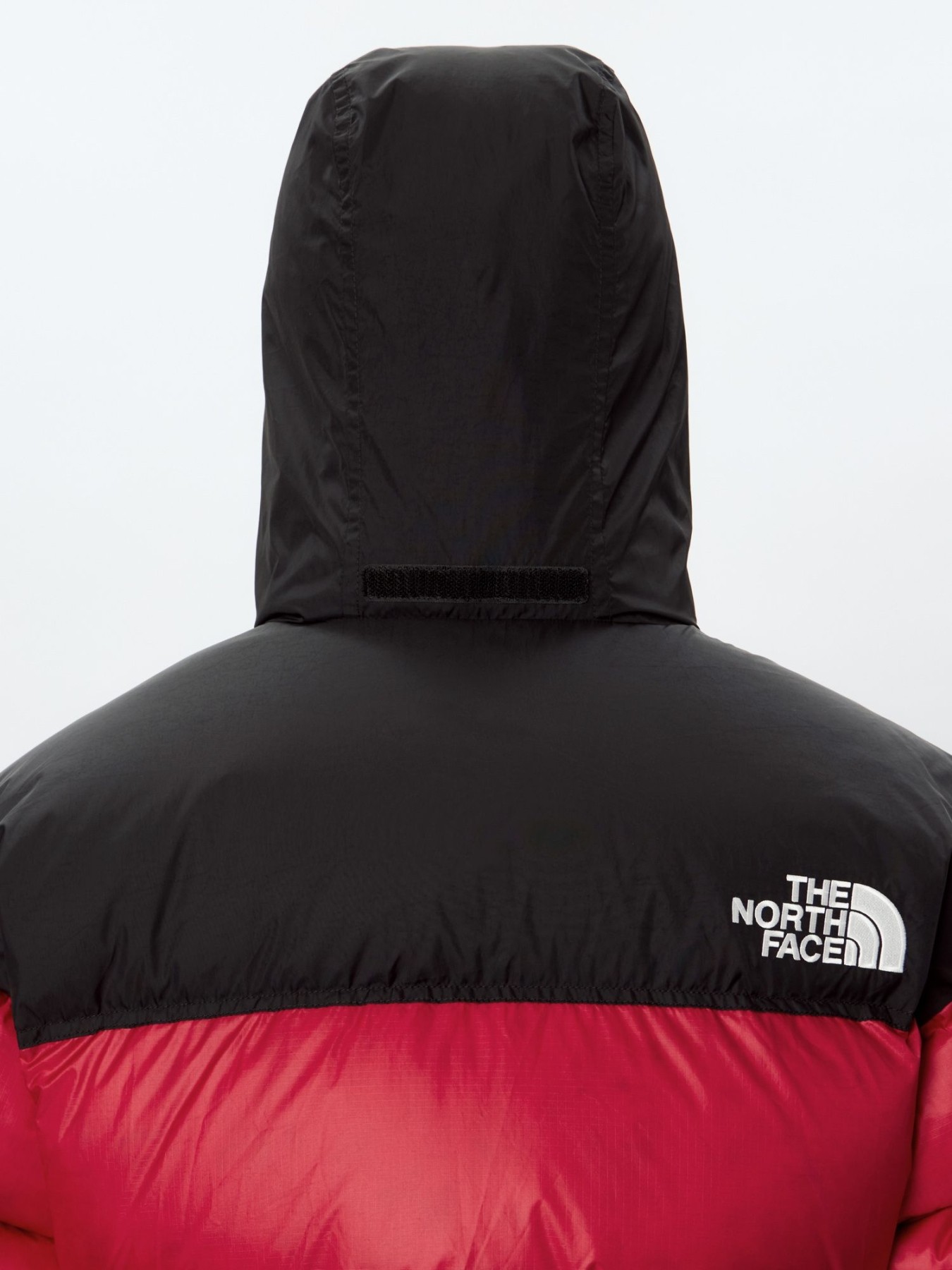 THE NORTH FACE NUPTSE JACKET