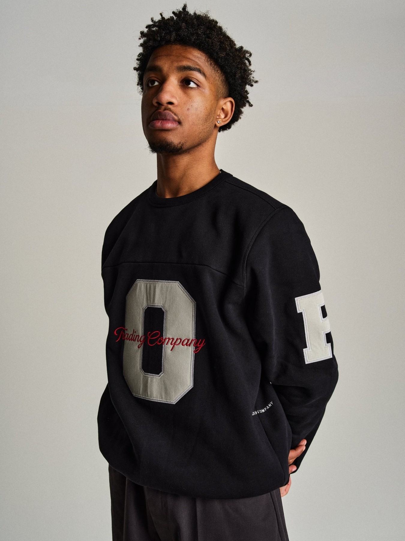 POP TRADING COMPANY  COLLEGE CREWNECK SWEAT