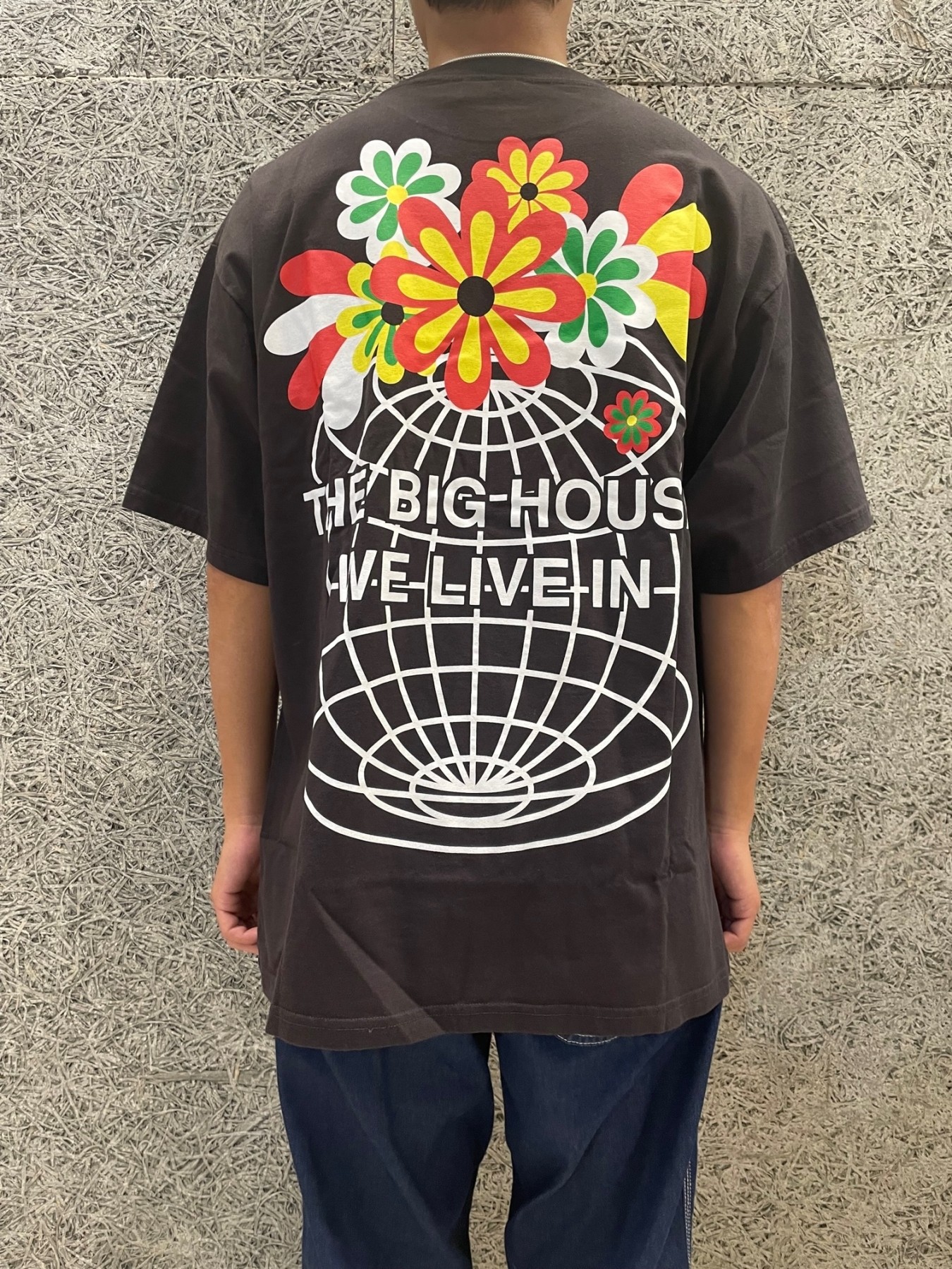 PUBLIC POSSESSION  BIG HOUSE TEE