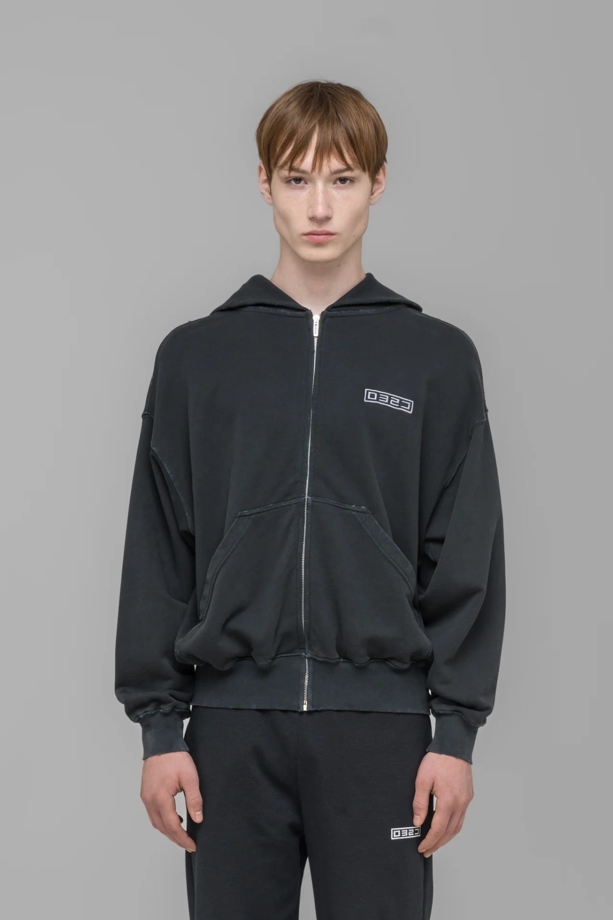032C ROUTINE ZIP HOODIE