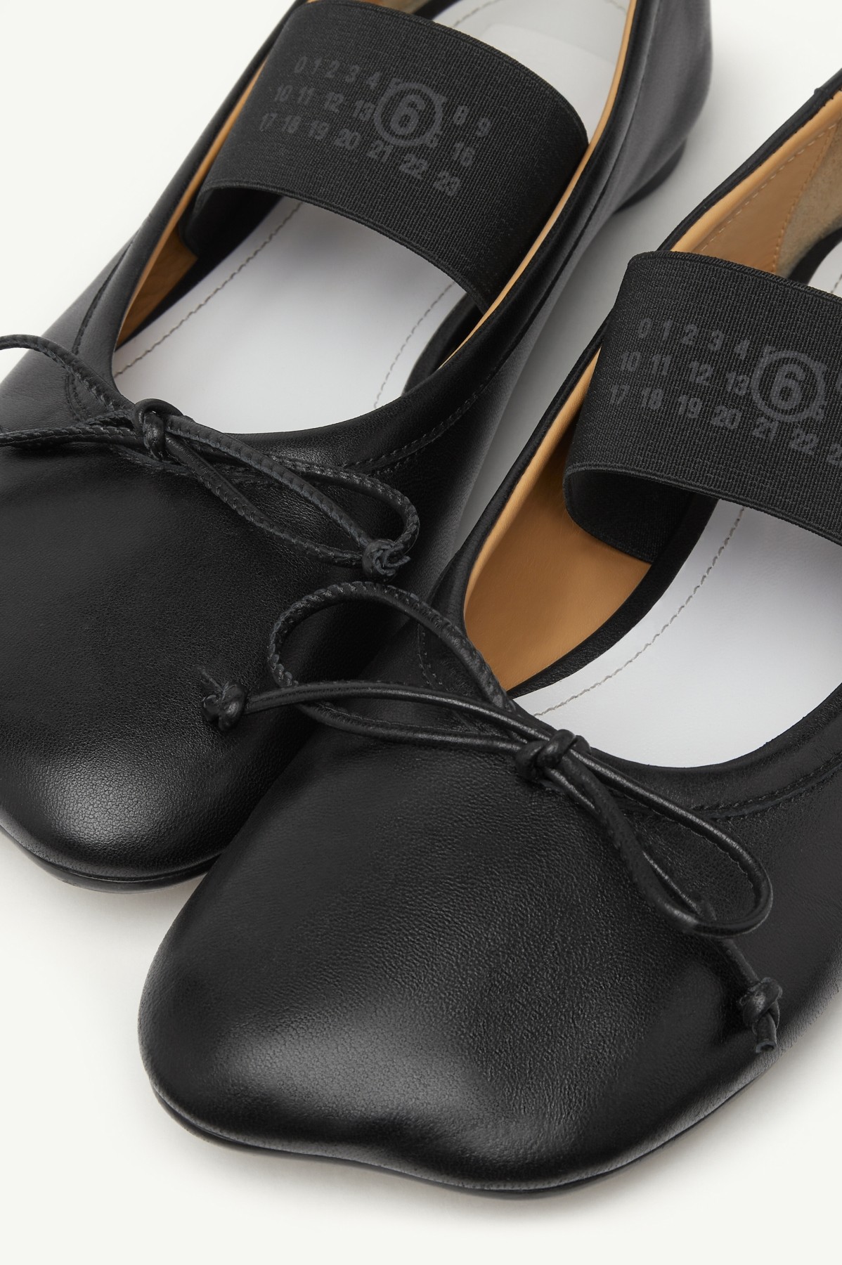 MM6 ANATOMIC BALLERINA