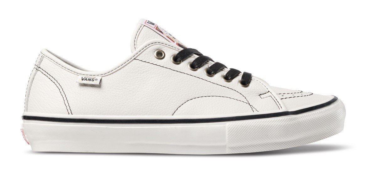 VANS Skate AVE Classic VCU  HOCKEY WHITE　
